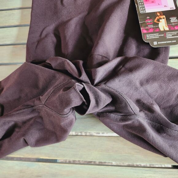 Seamless High-Waist Thigh Slimmer - XL - Picture 3 of 5